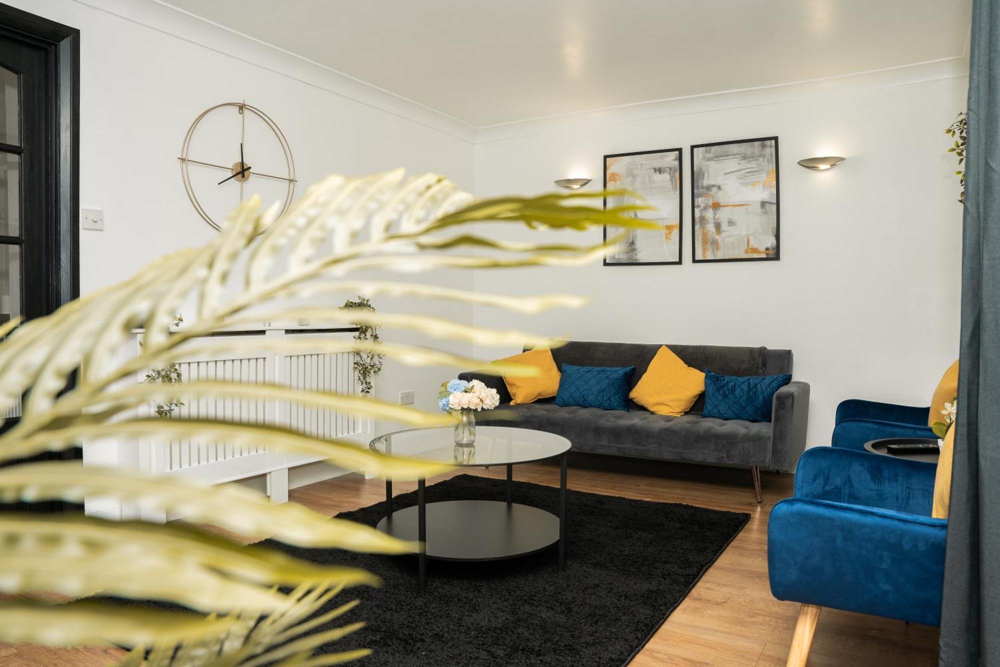 Stylish 3 Bed House With Free Parking Villa Leeds  Bagian luar foto