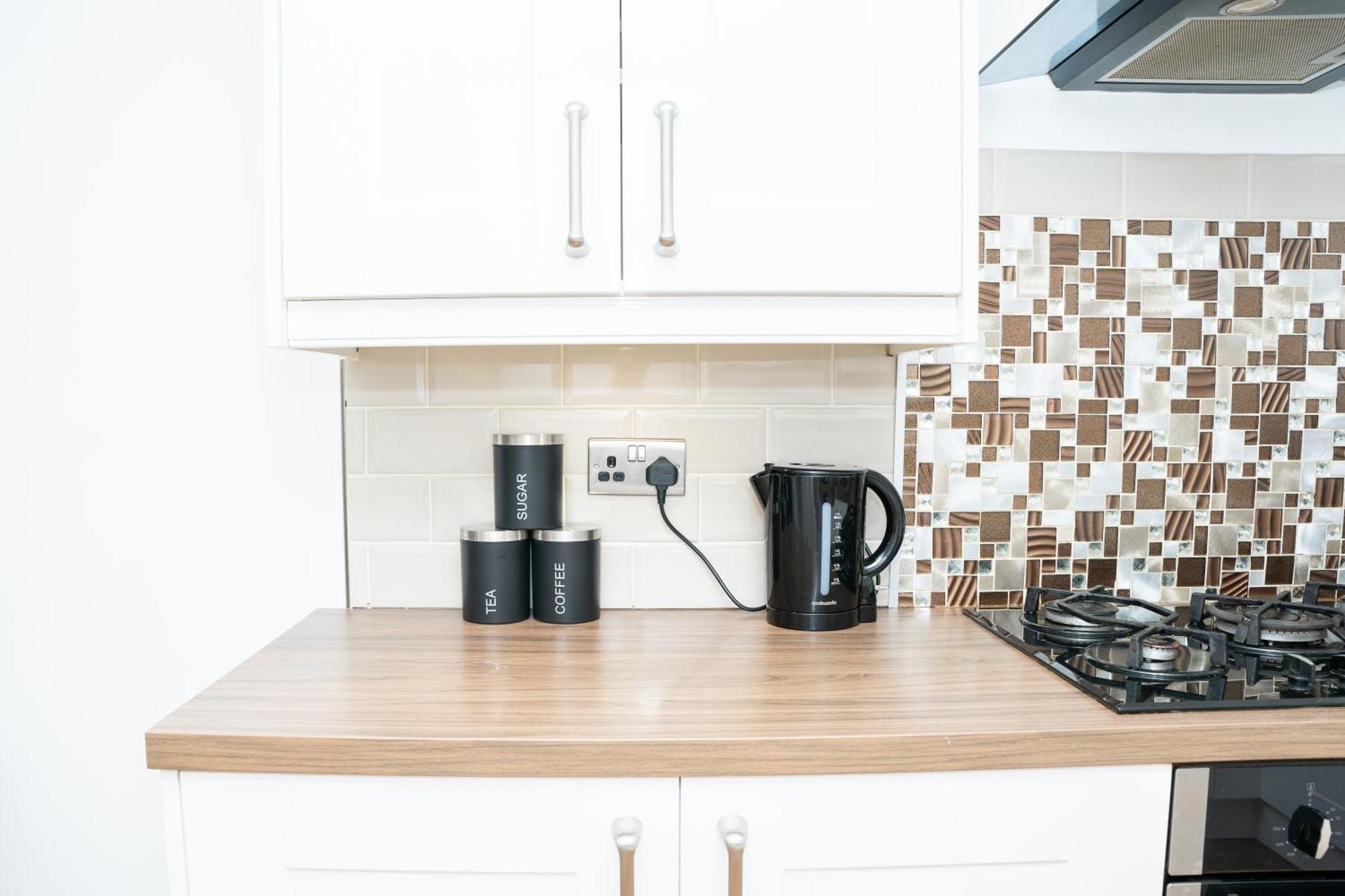 Stylish 3 Bed House With Free Parking Villa Leeds  Bagian luar foto